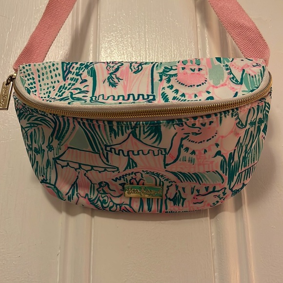 Lilly Pulitzer Belt Bag, Like New - Picture 2 of 4
